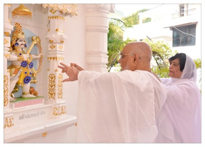 શ્રી મંગલકારી પાર્શ્વનાથ  ભગવાન ની ૧૭ મી વર્ષગાંઠ